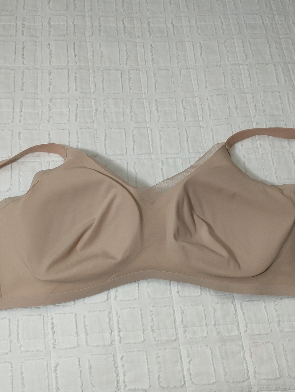 Honey Love Crossover Wireless Bra, Size Medium, Nude Color - Picture 6 of 8